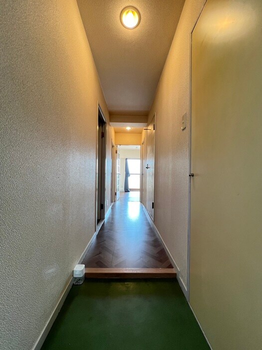 物件内観写真15　(玄関)