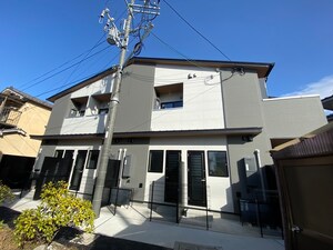 スターアパートメント下鴨外観写真