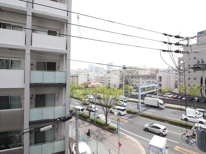 物件内観写真18　(室内からの展望)