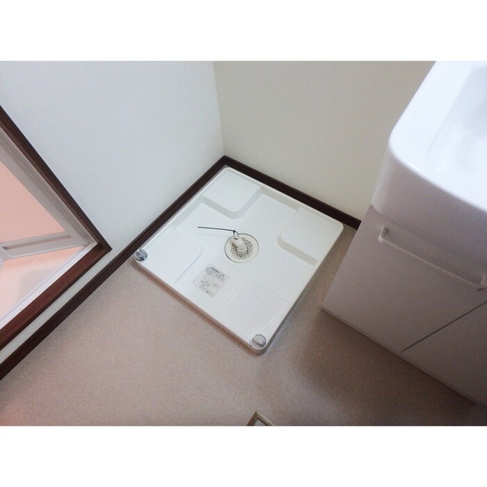 物件内観写真17　(洗濯機置場)