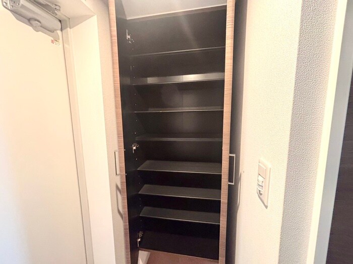 物件内観写真13　(靴箱)