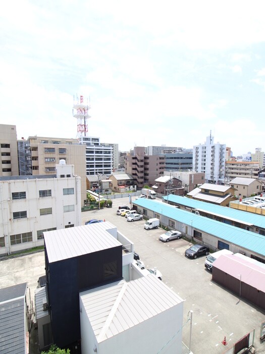 物件内観写真16　(室内からの展望)