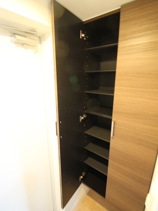 物件内観写真18　(靴箱)