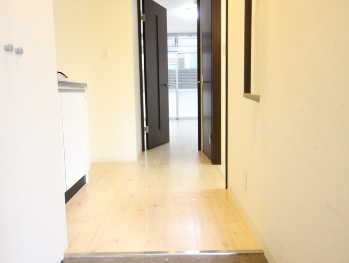 物件内観写真14　(玄関)