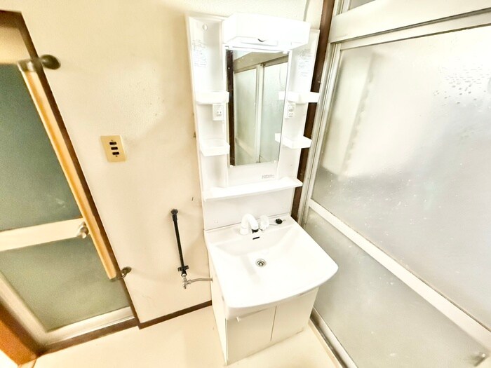 物件内観写真11　(洗面)