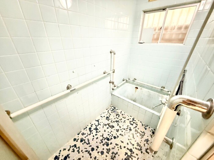 物件内観写真12　(バス／シャワールーム等)