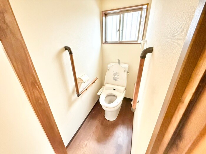 物件内観写真13　(トイレ)