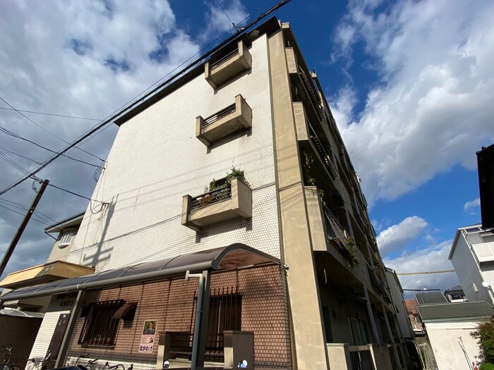 京町第一マンションの物件外観写真