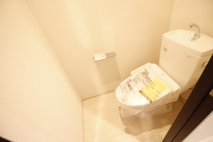 物件内観写真14　(トイレ)