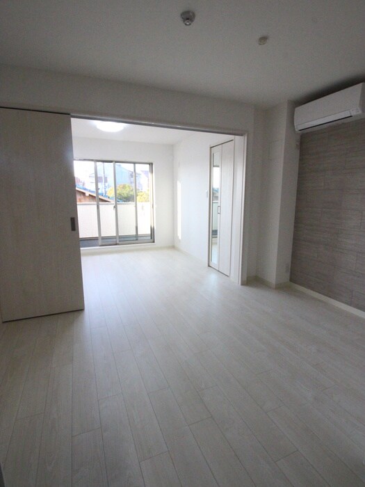 物件内観写真15　(居室)