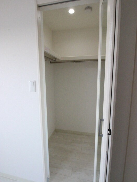 物件内観写真16　(収納)