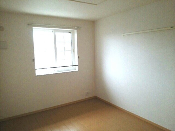 物件内観写真10　(居室)