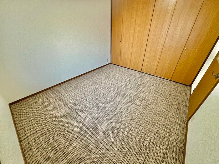 物件内観写真11　(居室)