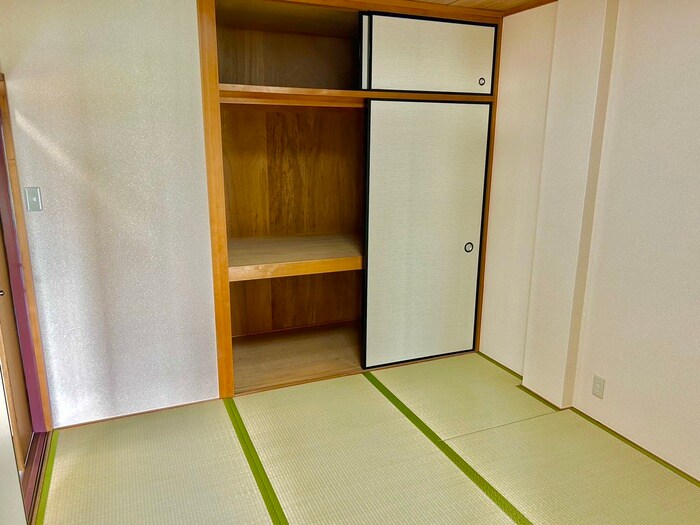 物件内観写真12　(収納)