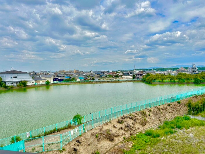 物件内観写真22　(室内からの展望)