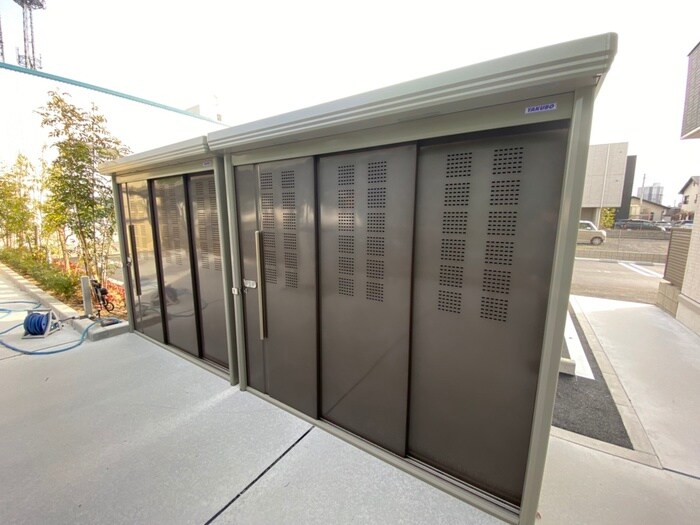 物件外観写真4　(建物設備)