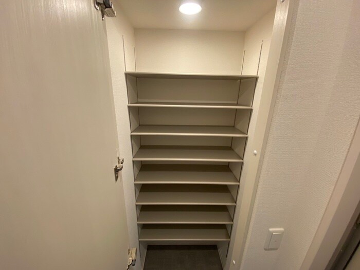 物件内観写真16　(靴箱)