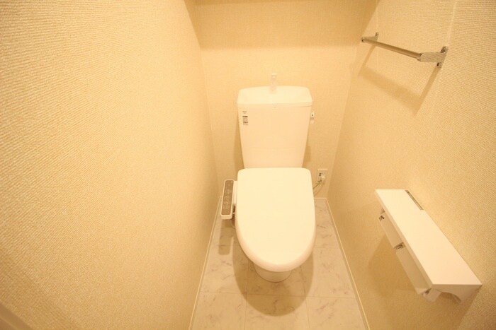 物件内観写真9　(トイレ)