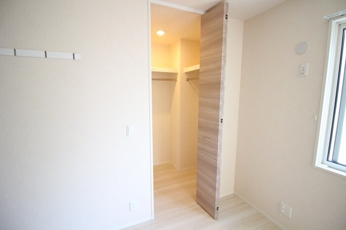 物件内観写真17　(収納)