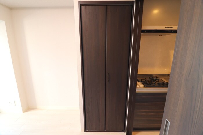 物件内観写真15　(収納)