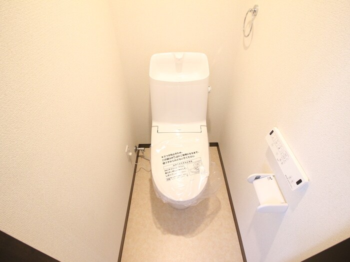 物件内観写真11　(トイレ)