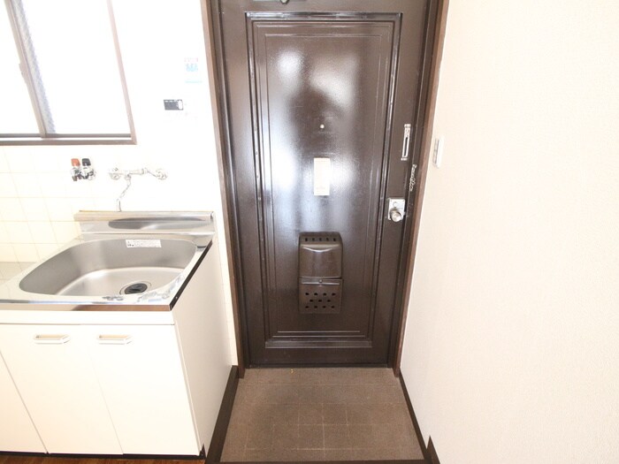 物件内観写真22　(玄関)