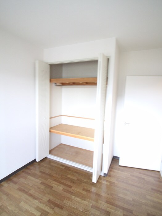 物件内観写真10　(収納)