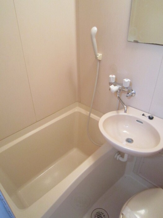 物件内観写真12　(バス／シャワールーム等)