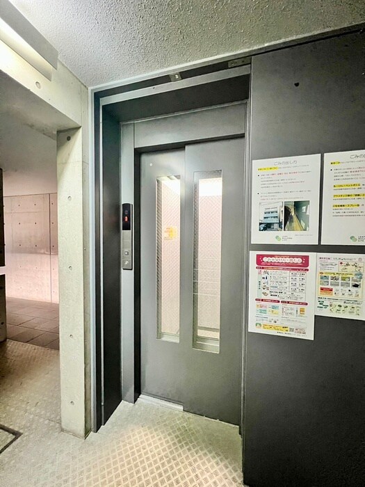 物件外観写真4　(建物設備)