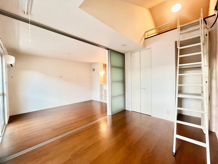 物件内観写真9　(居室)