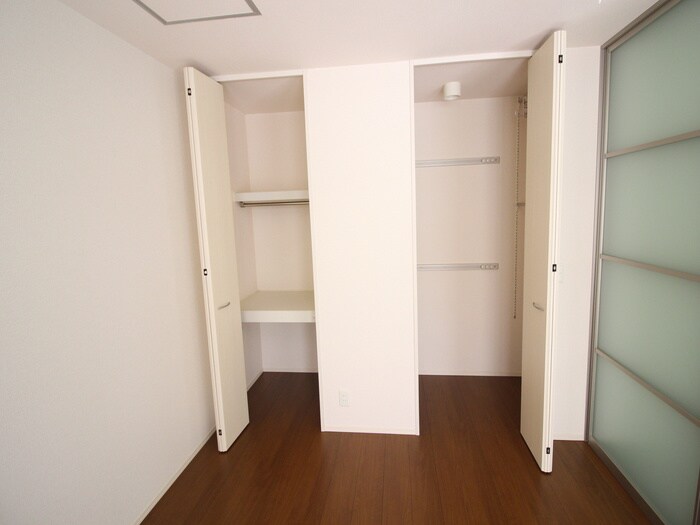 物件内観写真11　(収納)