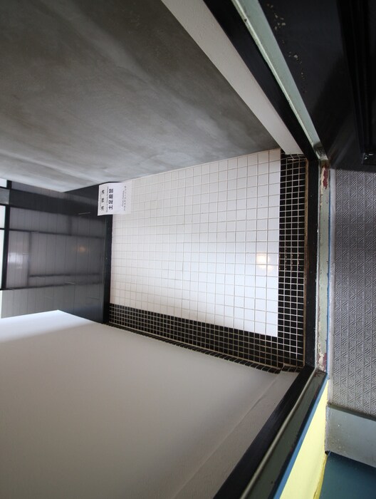 物件内観写真15　(玄関)