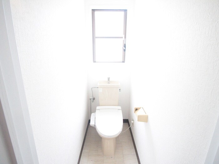 物件内観写真10　(トイレ)