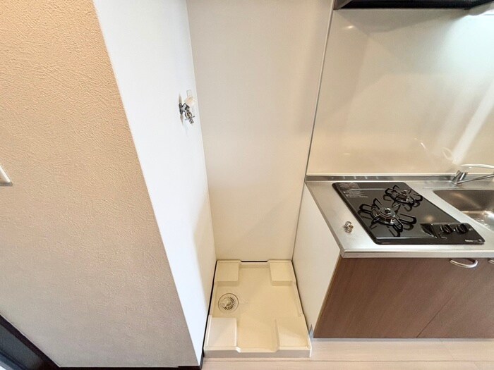 物件内観写真10　(洗濯機置場)