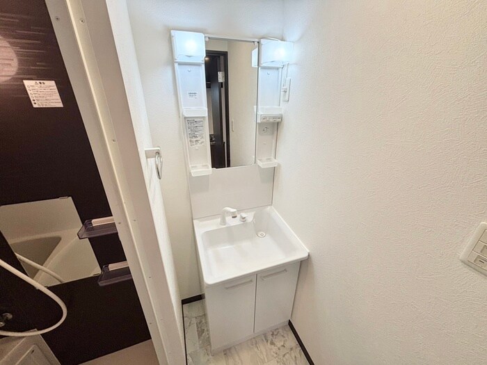 物件内観写真13　(洗面)