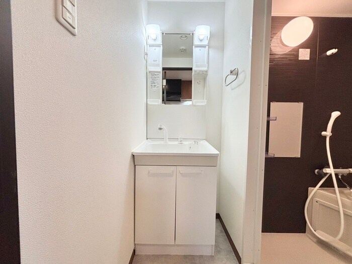 物件内観写真16　(洗面)