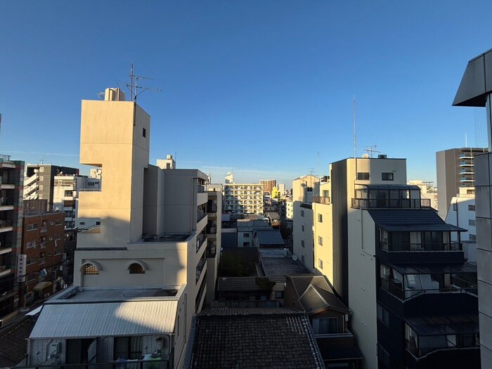 物件内観写真22　(室内からの展望)