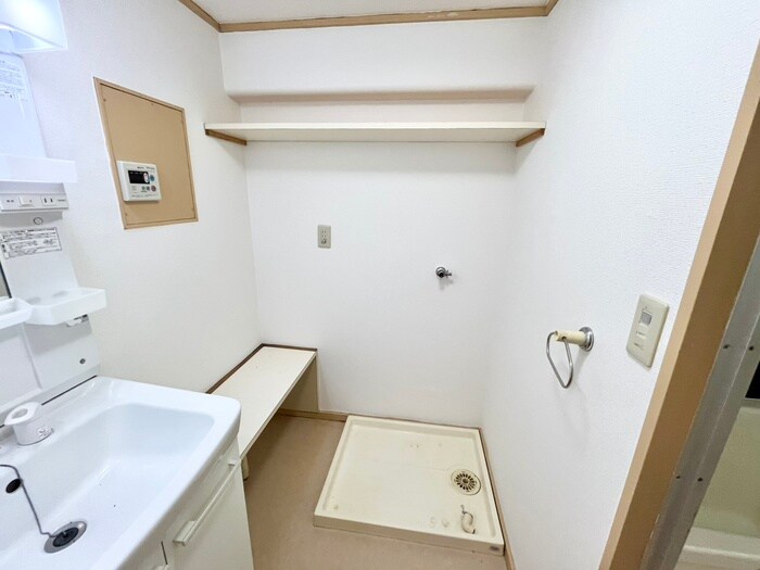 物件内観写真12　(洗面)