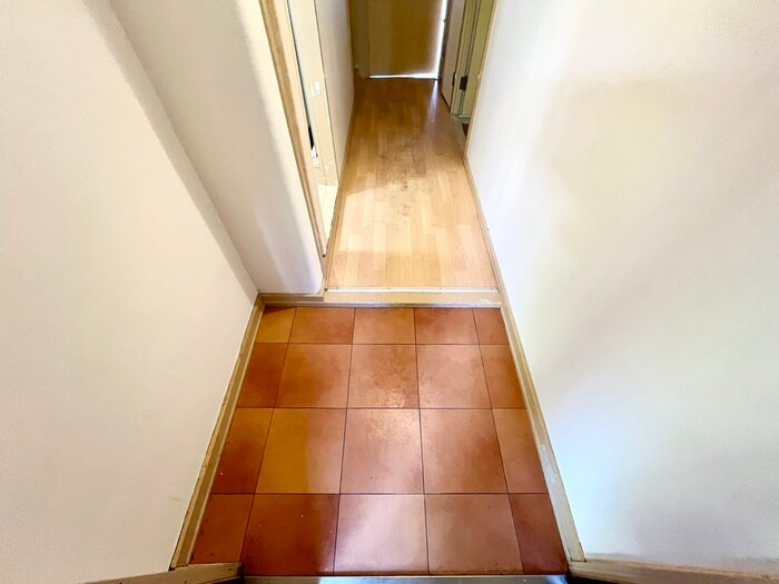 物件内観写真14　(玄関)