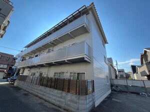 ロワイヤル学文外観写真