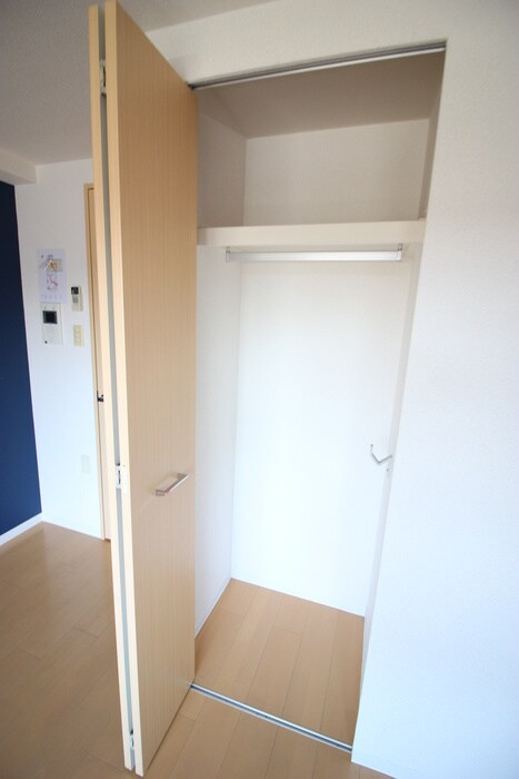 物件内観写真13　(収納)