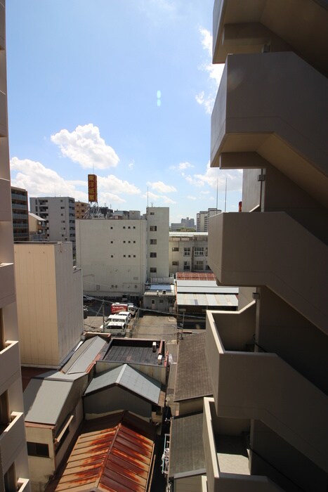 物件内観写真16　(室内からの展望)