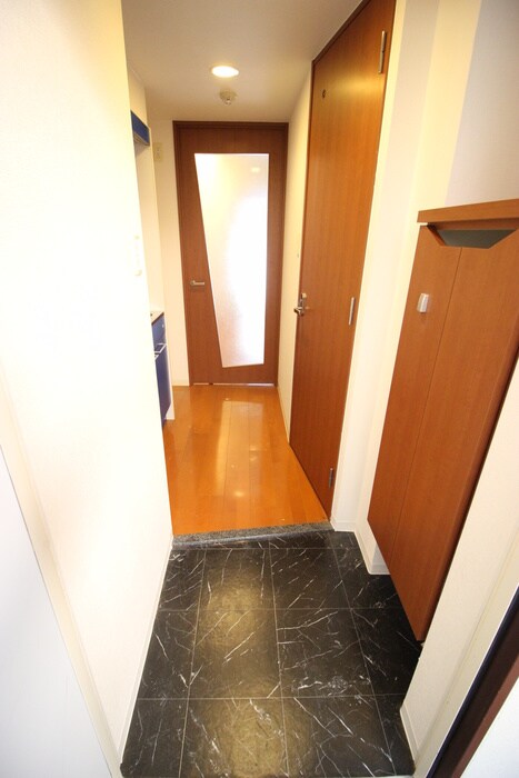 物件内観写真17　(玄関)