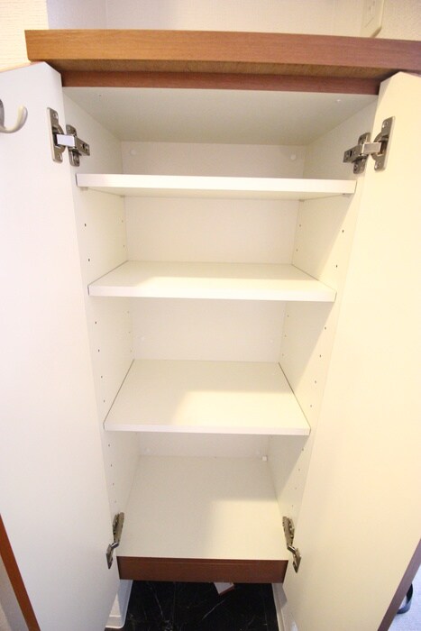 物件内観写真18　(靴箱)