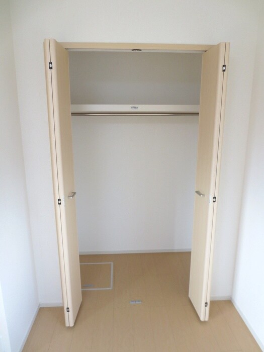物件内観写真10　(収納)