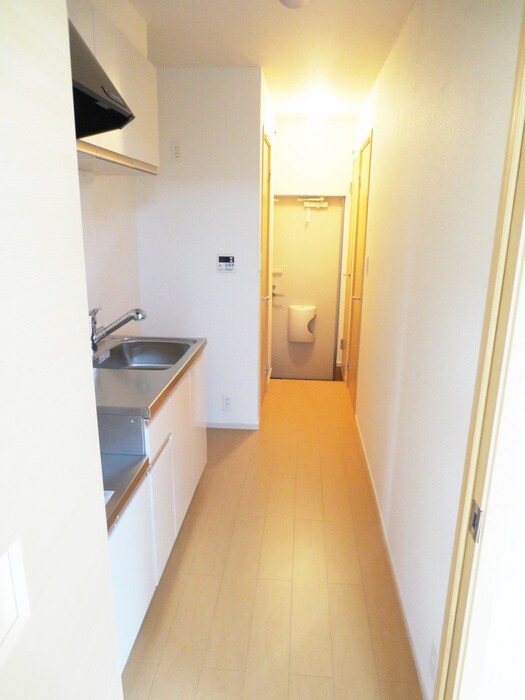 物件内観写真12　(廊下)