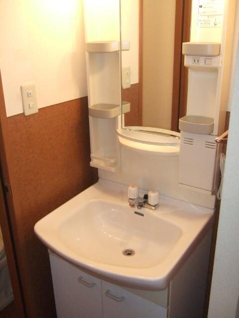 物件内観写真8　(洗面)