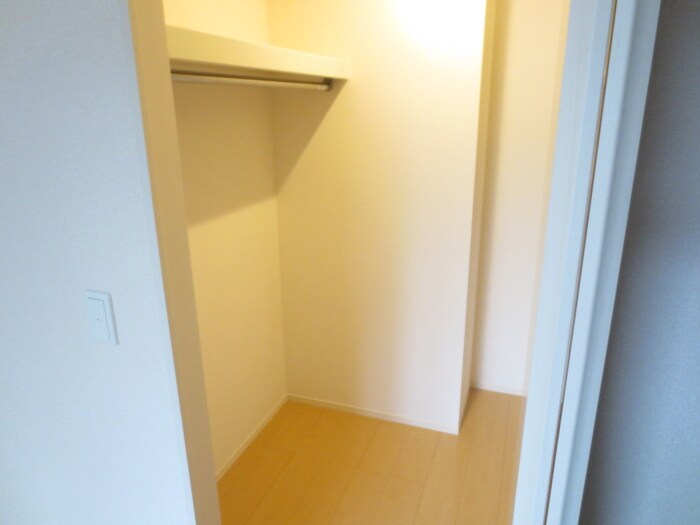物件内観写真11　(収納)