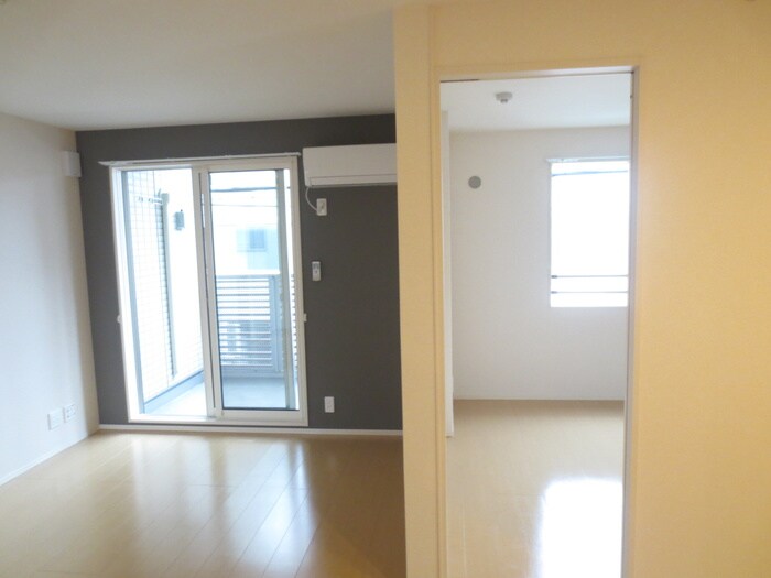 物件内観写真21　(居室)