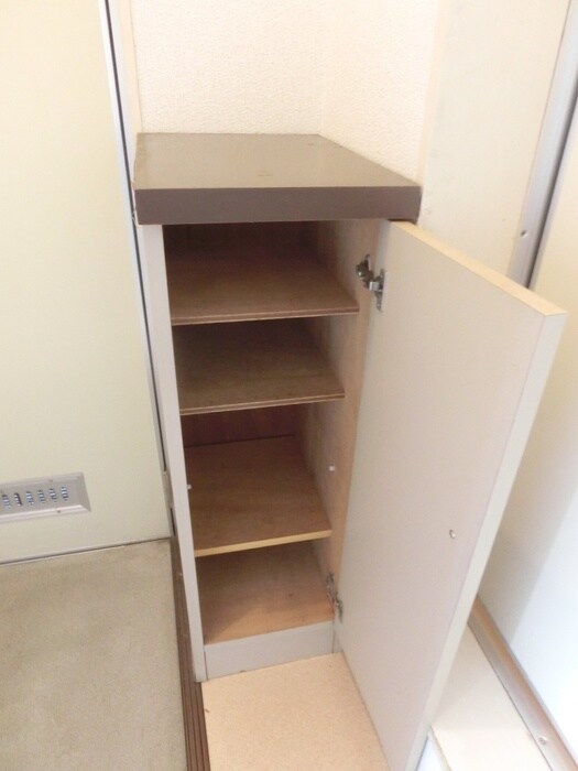 物件内観写真15　(靴箱)